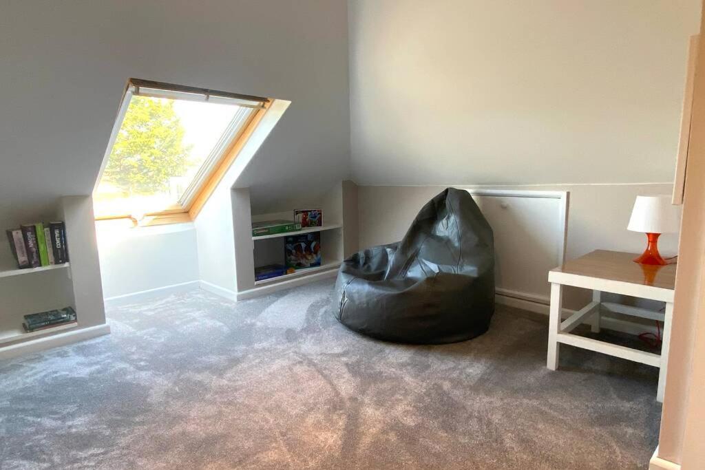 Spacious 2 Bed Apt Sleeps 4 Near Bournemouth Beach Ngoại thất bức ảnh