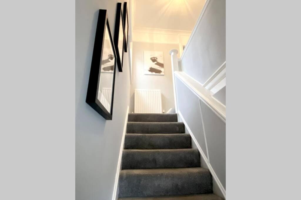 Spacious 2 Bed Apt Sleeps 4 Near Bournemouth Beach Ngoại thất bức ảnh