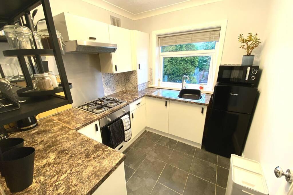 Spacious 2 Bed Apt Sleeps 4 Near Bournemouth Beach Ngoại thất bức ảnh